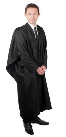 To Hire or Buy a Graduation Gown?
