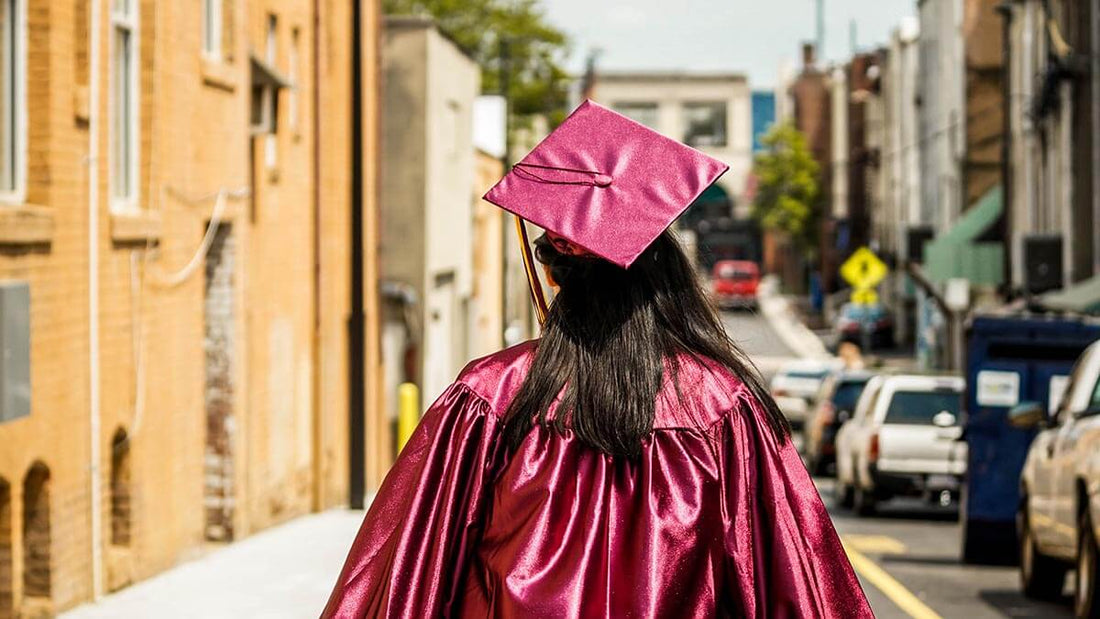 Graduation Day online. Easy virtual solution