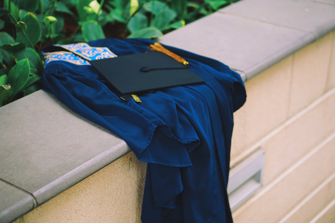 Graduation Gown Rental vs. Purchase: Which is Right for You?