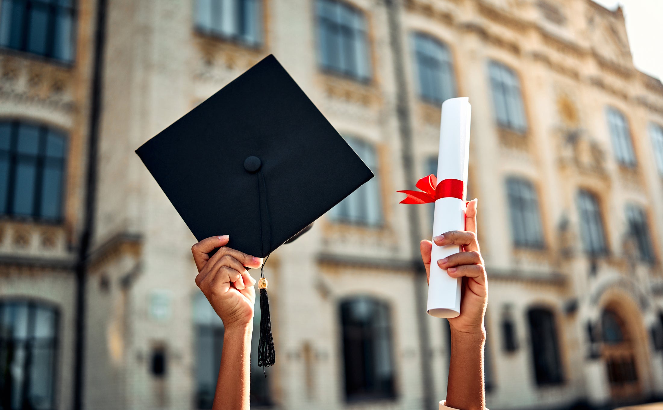 What do You Need to Know About Graduation Ceremonies? 10 Key Points