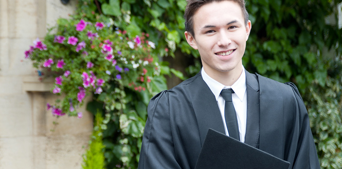 Why choose GraduationAttire.co.uk?